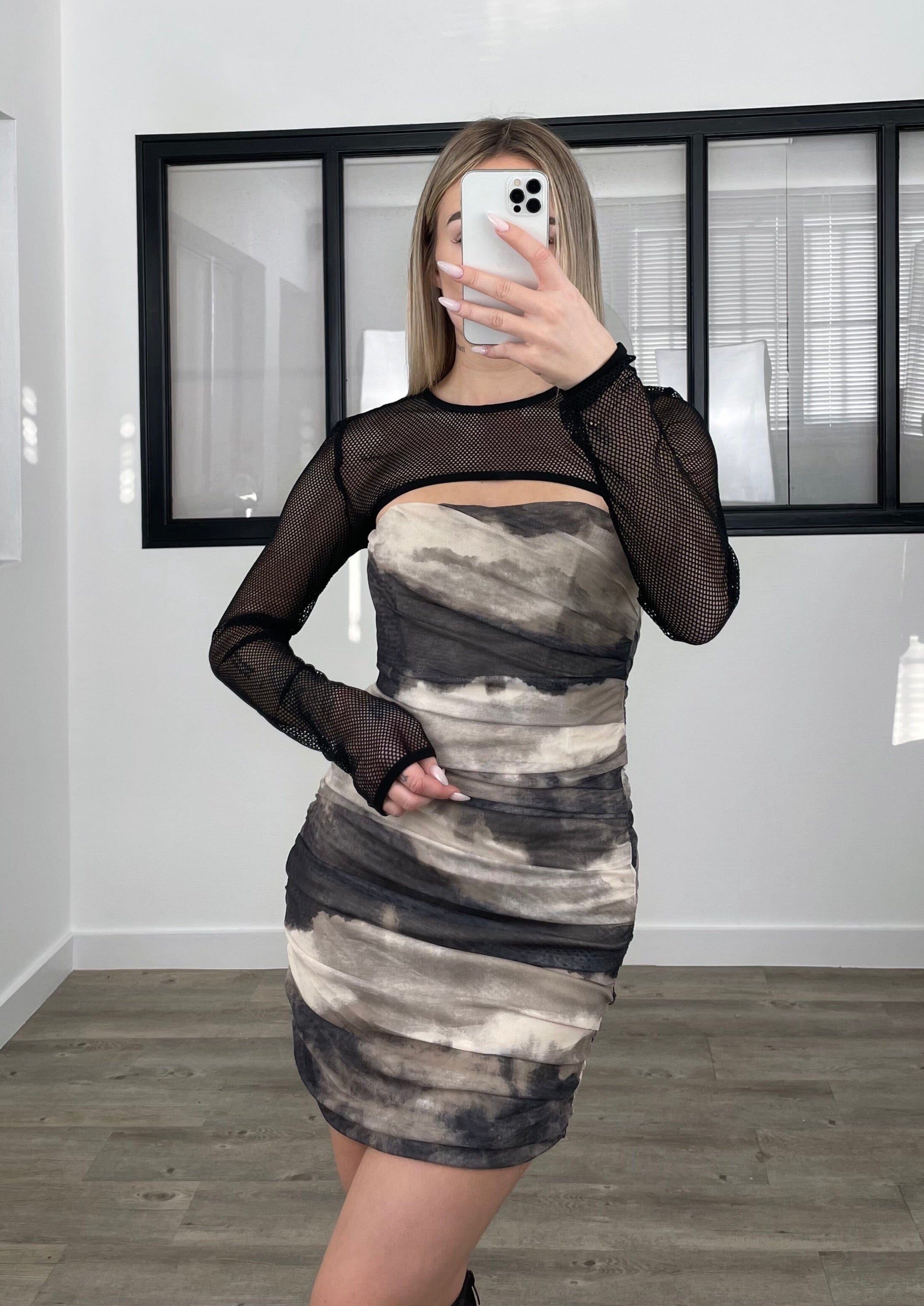 Robe Yena