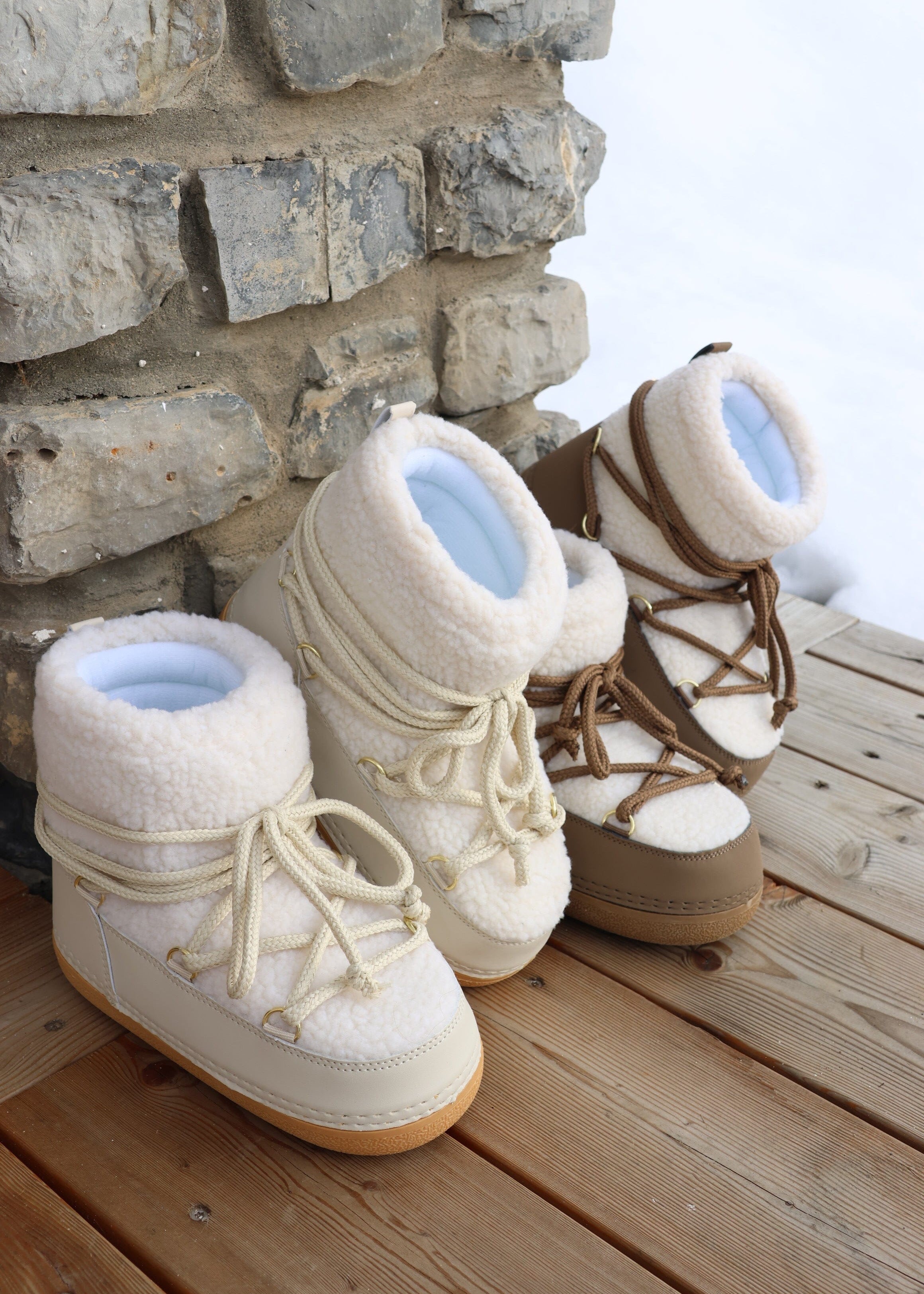 Snow boots