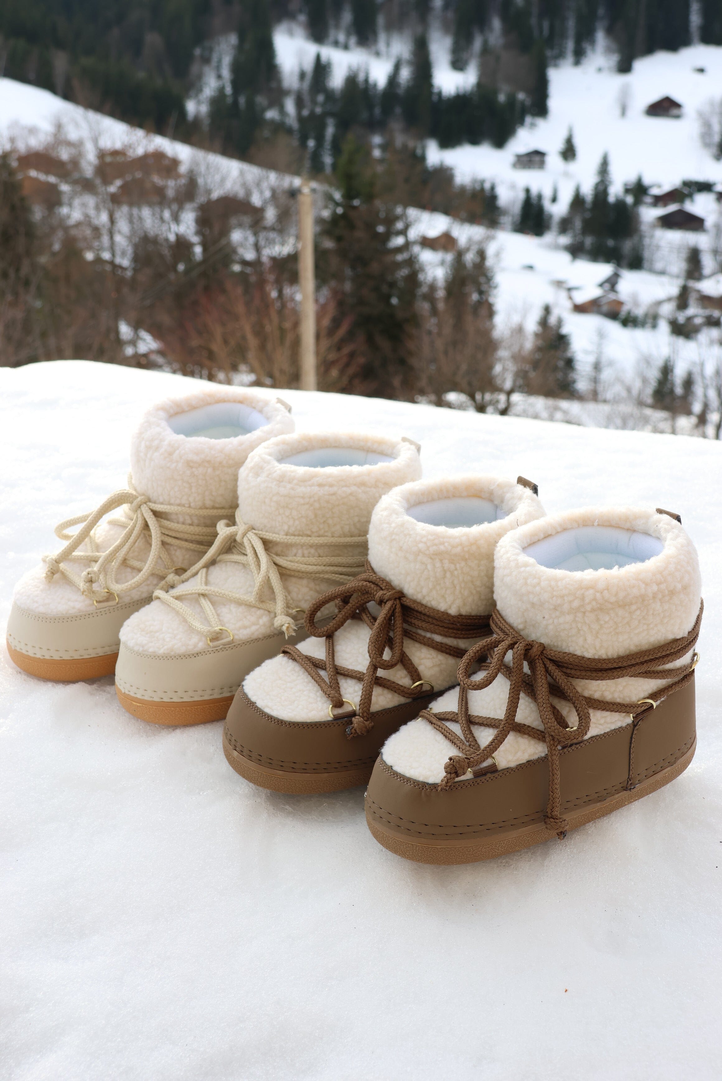 Snow boots