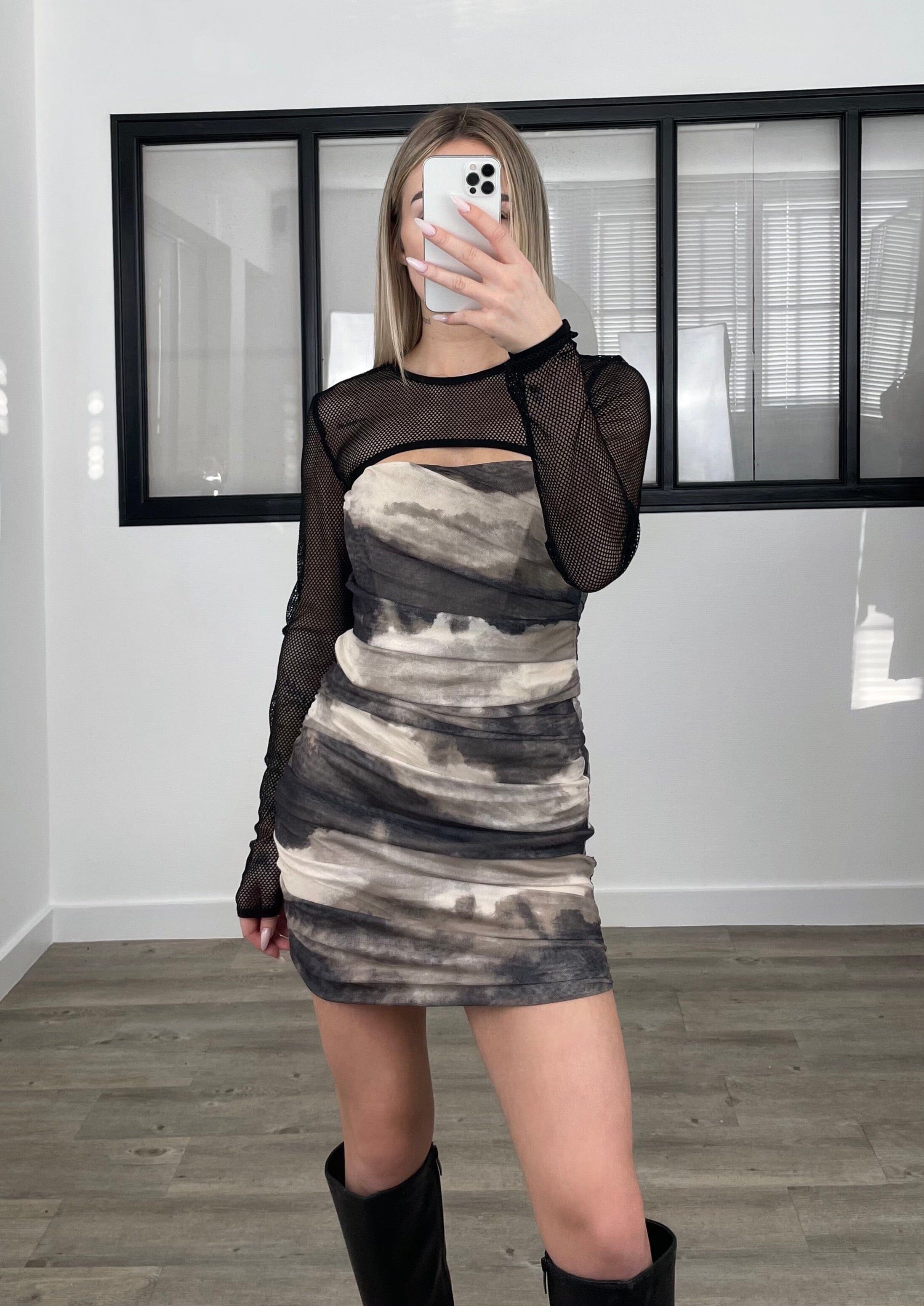 Robe Yena